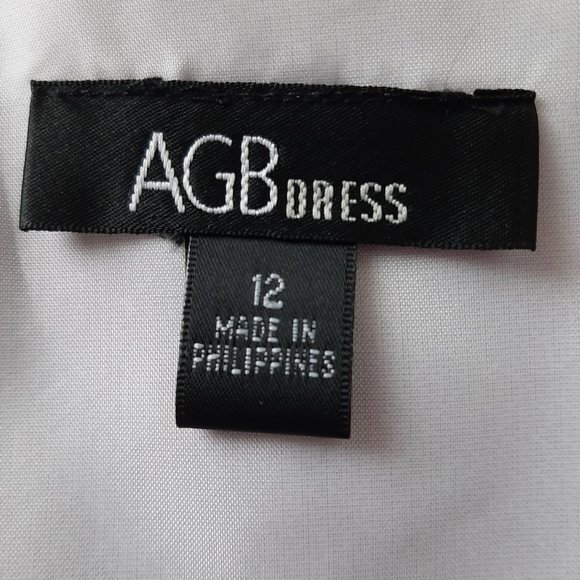 New AGB Sleeveless Knee Length Unique Floral Design - Picture 8 of 8